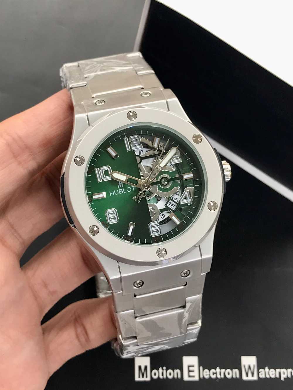 Sport Chronograph Rubber Strap Watch
