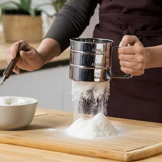 Stainless Steel Flour Sifter (Baking Sieve)